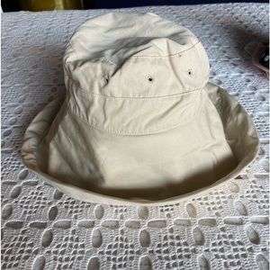 PHYSICIAN ENDORSED BUCKET HAT